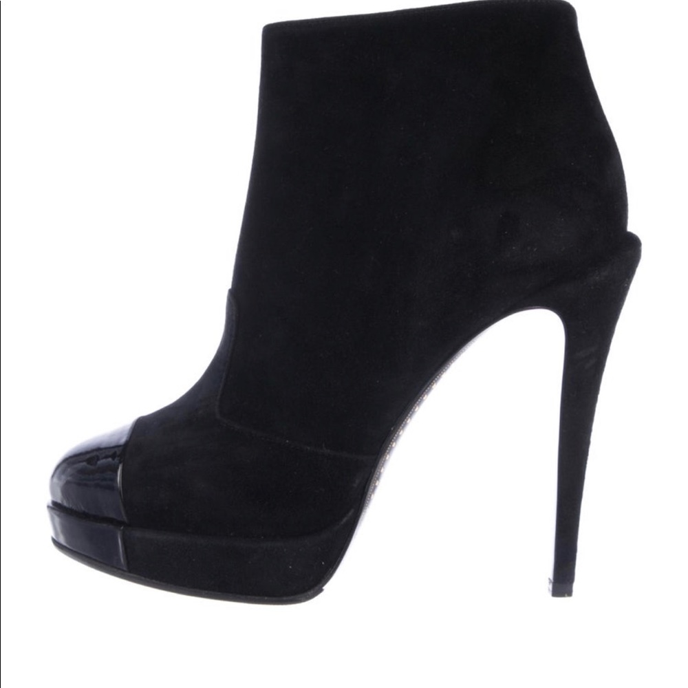 CHANEL Booties Black patent toe 38.5 / 8 US
